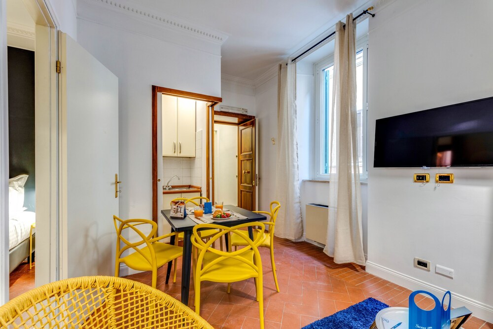 객실 내 식사 (Apartment,1 Bedrooms (Via dei Greci - Michelangelo))