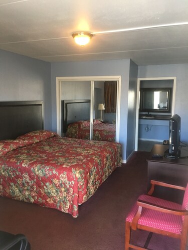 Cumberland Inn - Near Downtown