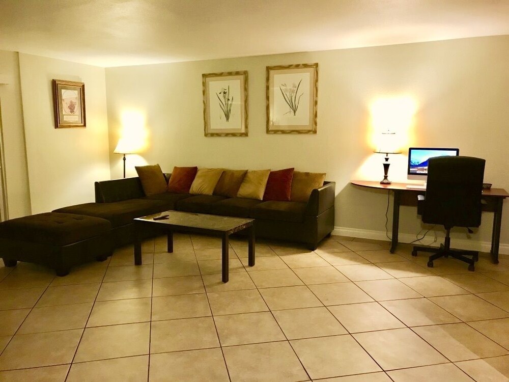 Executive Condo, 1 Bedroom, Balcony, Pool View - Living Area