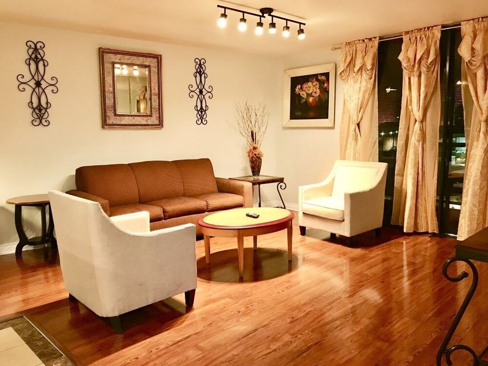 Executive Condo, 1 Bedroom, Balcony, City View - Living Area