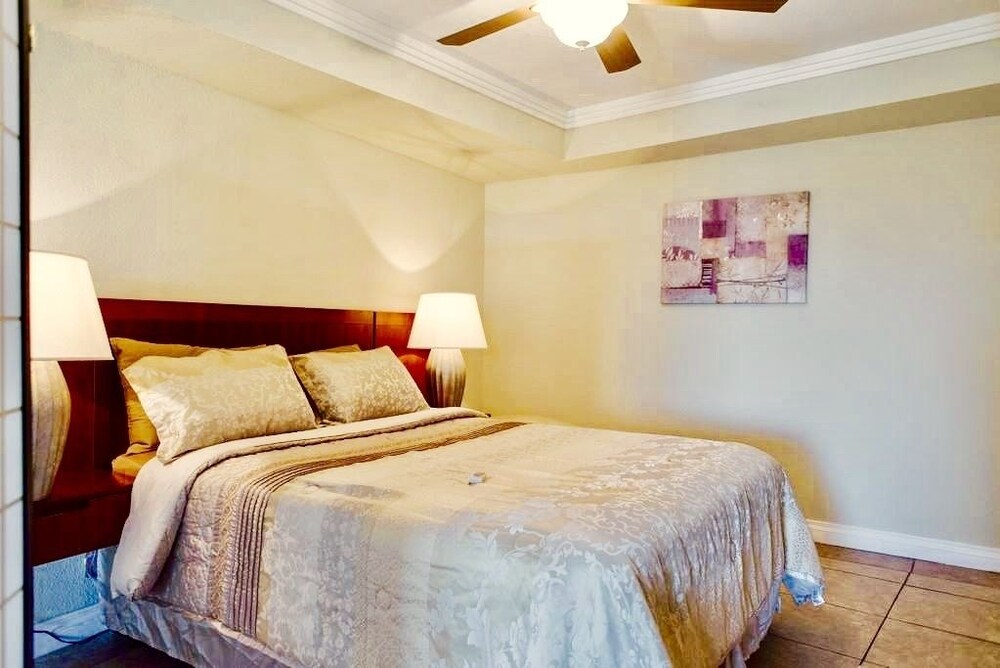 Executive Condo, 1 Bedroom, Balcony, Pool View - View from Room