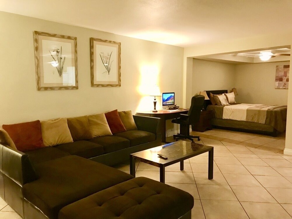 Executive Condo, 1 Bedroom, Balcony, Pool View - View from Room