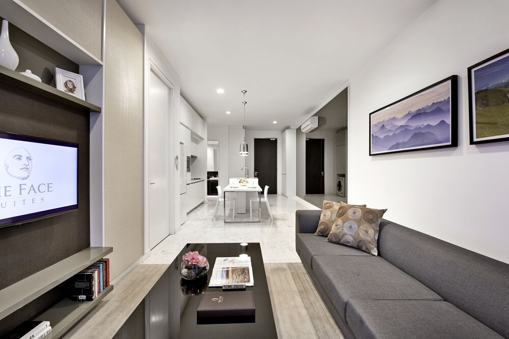 Deluxe Room, 2 Bedrooms - Living Area