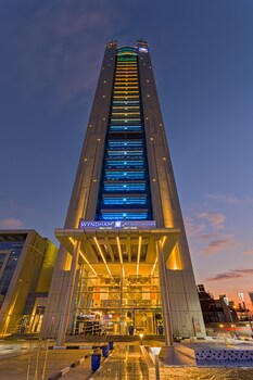 Hotel Front - Evening/Night
