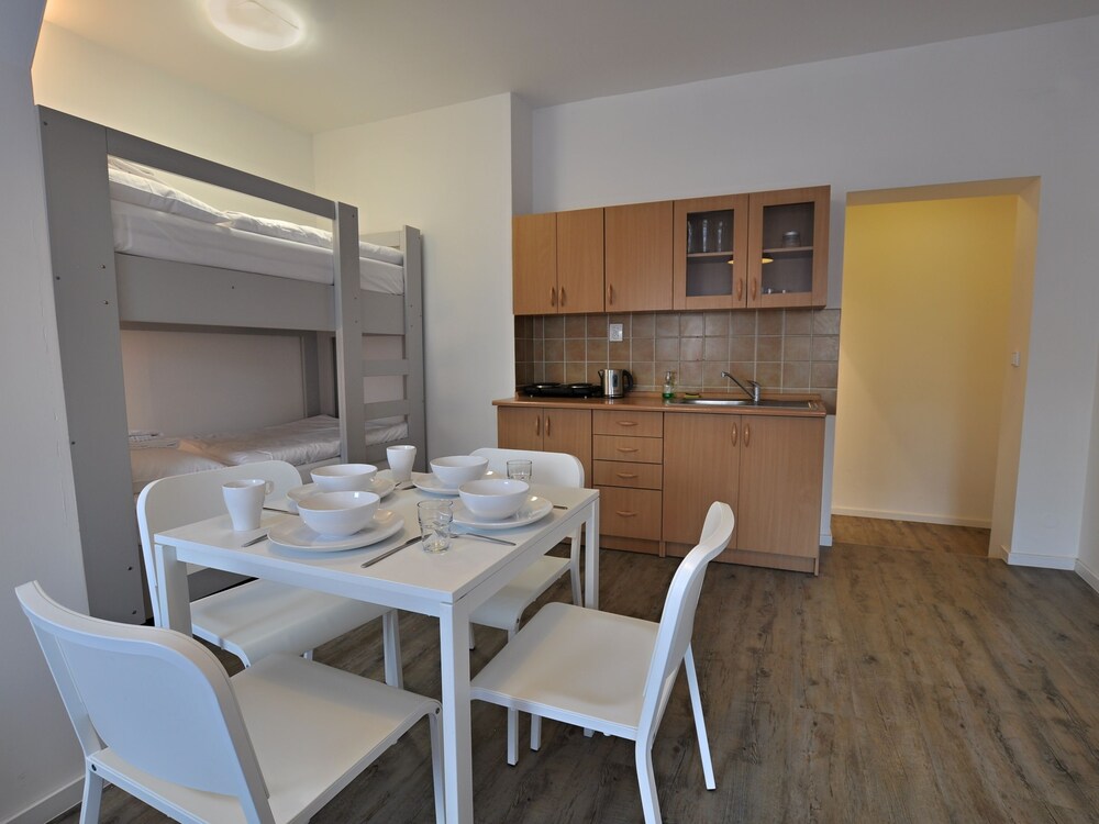 객실 내 식사 (아파트 (Sleeps 5))