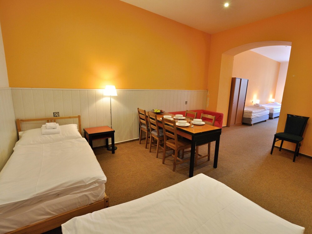 객실 (아파트 (Sleeps 8))