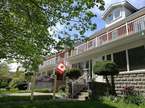 Ambassador B&B Guest Home