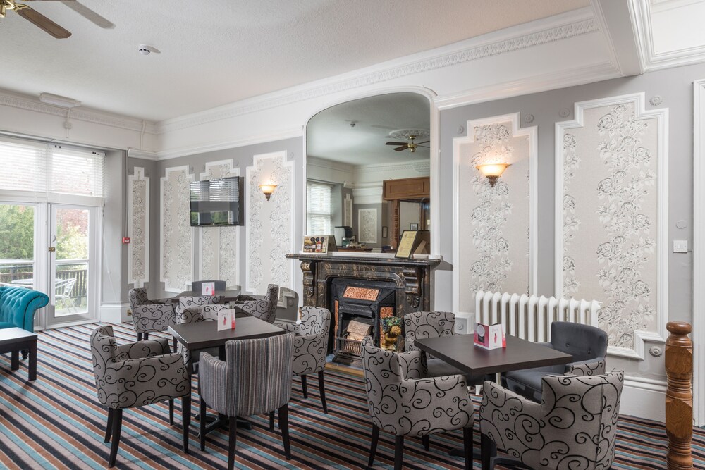 Hotel Lounge