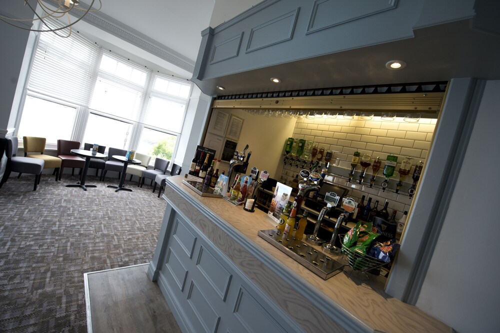 Hotel Bar
