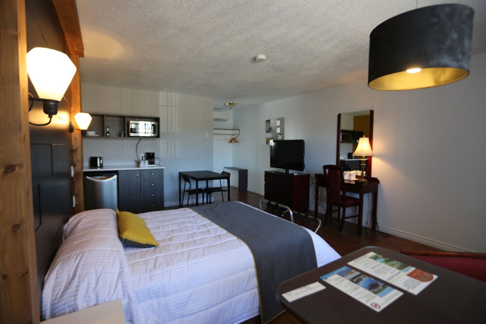 In-Room Kitchen