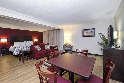 Red Roof Inn & Suites Jacksonville, NC