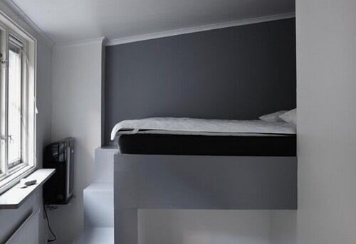 Economy Double Room, Shared Bathroom - Guestroom