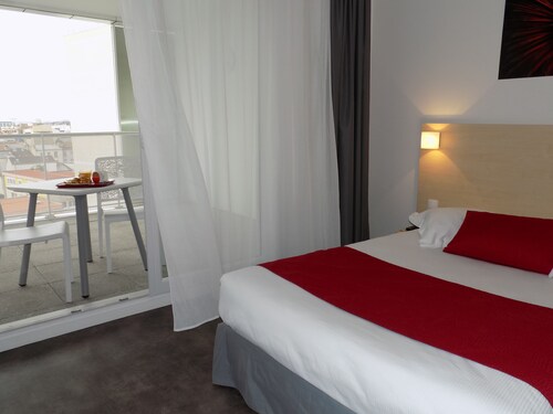 Hôtel Paris Saint-Ouen