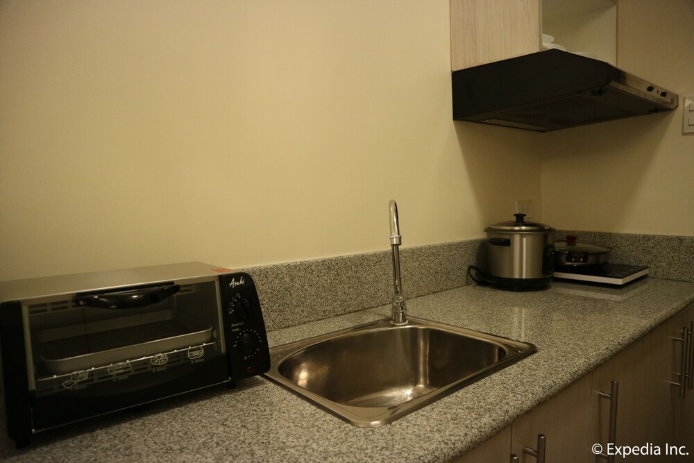 Premier Room - In-Room Kitchenette