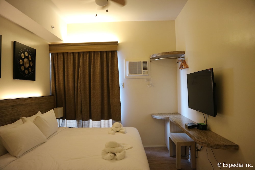 Premier Room - Featured Image