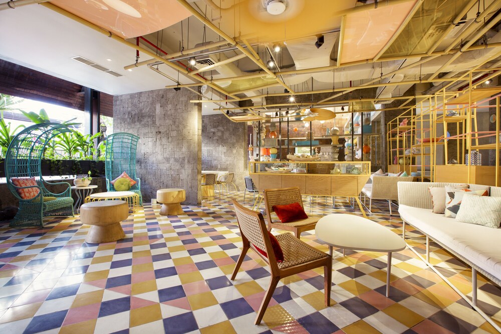 Hotel Lounge