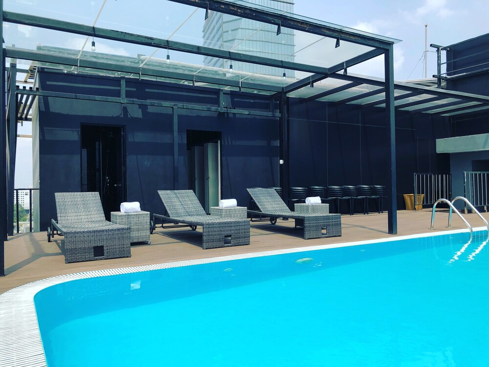 Piscine sur le toit