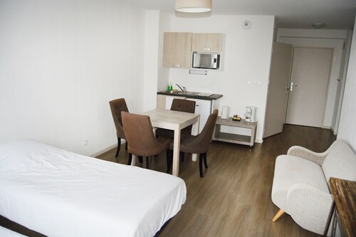 ZENAO Appart'hotel Moulins-Yzeure
