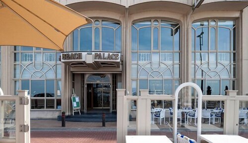 Beach Palace Hotel