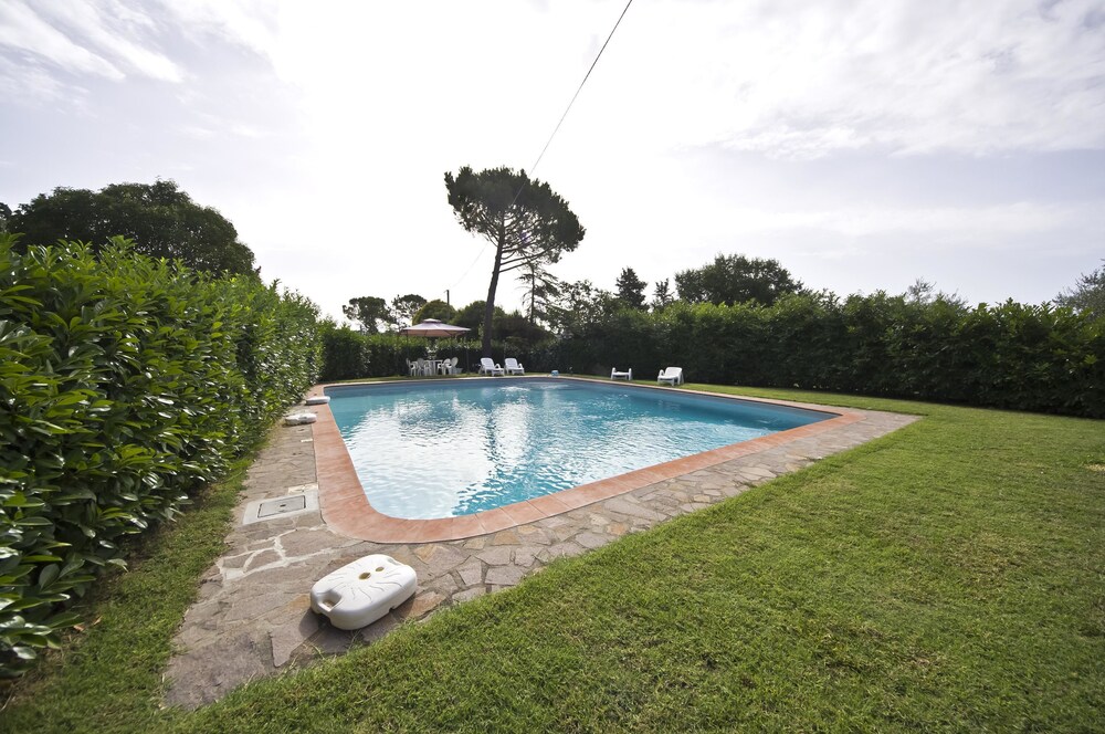 Piscina all'aperto