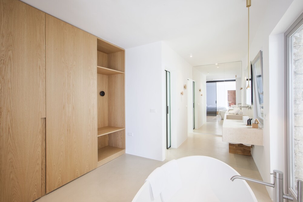 Villa (Summit) - Bathroom