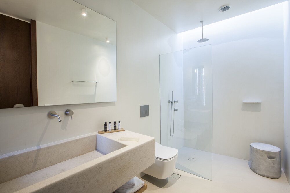 Villa (Summit) - Bathroom