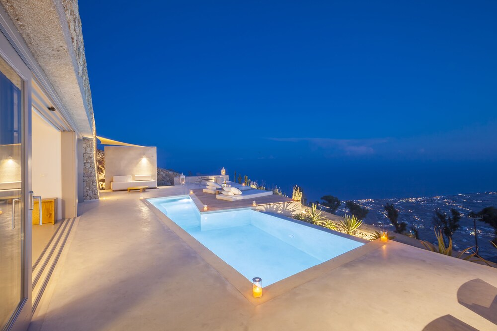 Villa (Summit) - Terrace/Patio