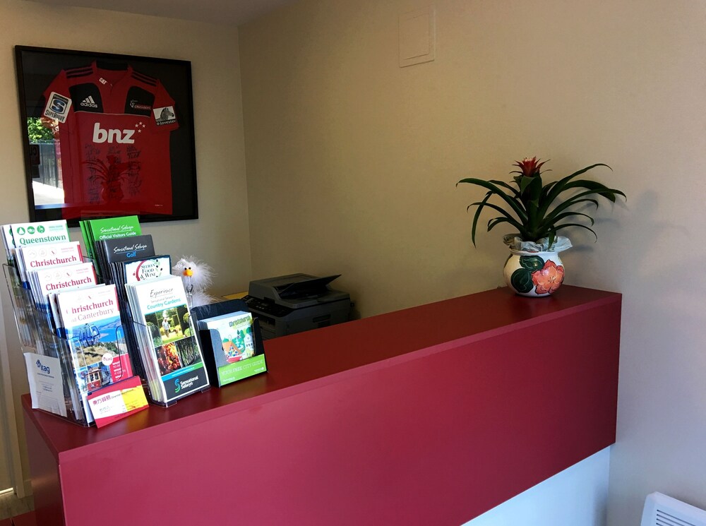 Check-in/Check-out Kiosk