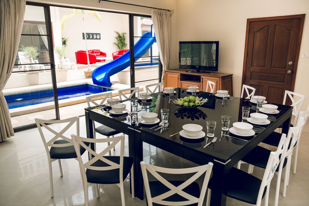 객실 (8 Bedrooms Villa with 2 Private Pools and Jacuzzi)