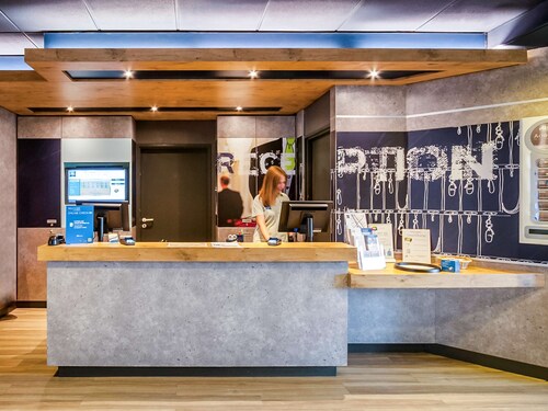 ibis budget Courbevoie Paris la Defense 1