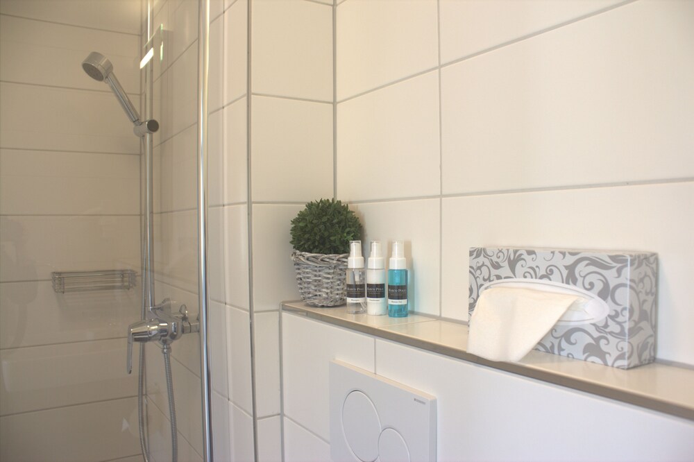 Badezimmerausstattung (Apartment, 1 Einzelbett, Kochnische)