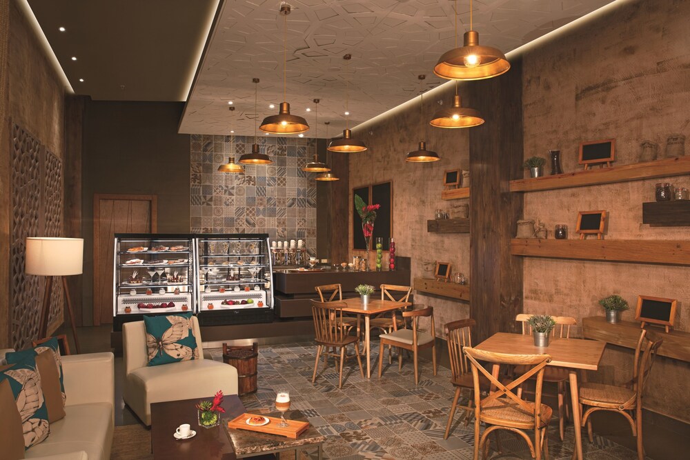 Coffee Shop