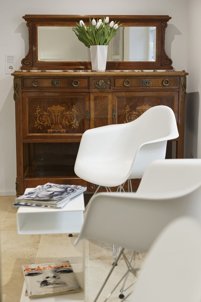 Wohnbereich (Luxury-Suite, 2 Schlafzimmer, Küche, Stadtblick (Suite 2))