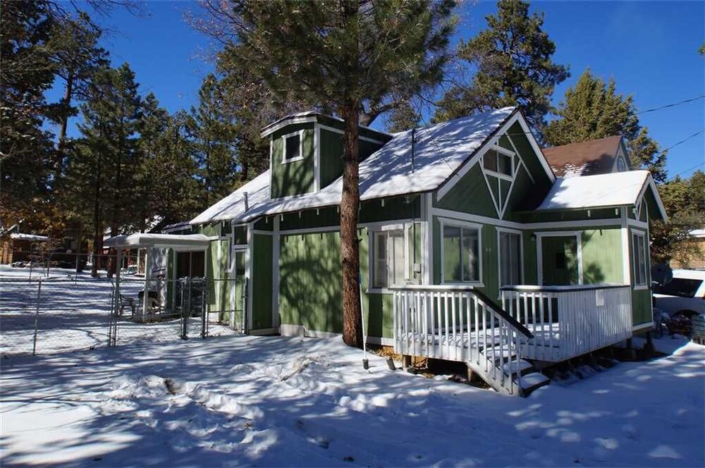 객실 (Sweet Maple Cabin - 2 Bdrm, 2 Bath)