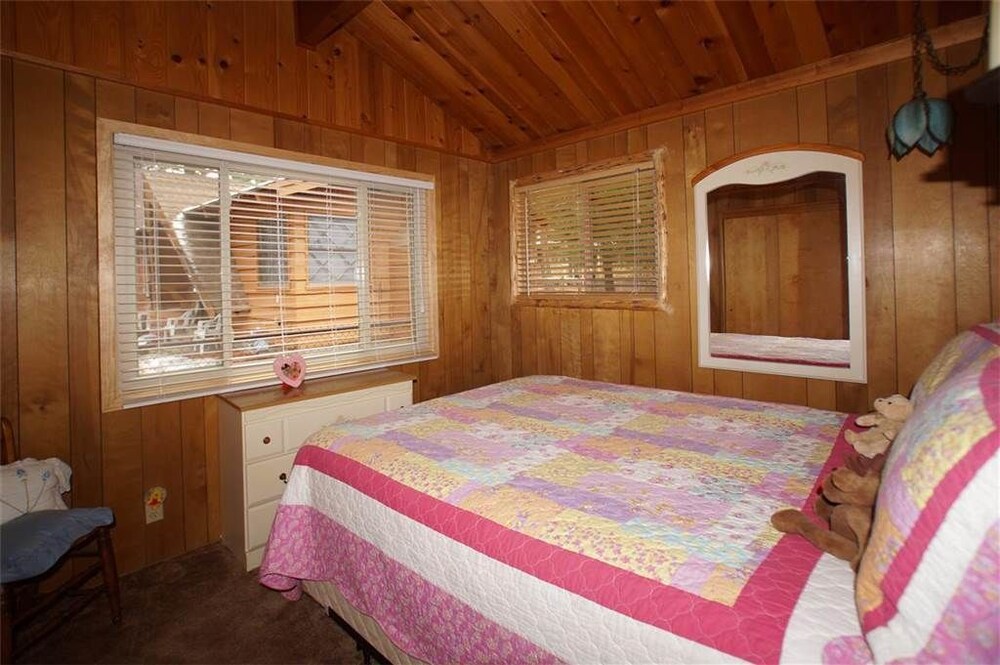 객실 (The Cozy Bear Inn - 2 Bdrm, 1 Bath)