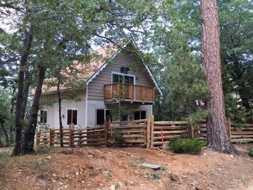 객실 (Wolf Road Retreat 2 Bdrm, 1.5 Bath)