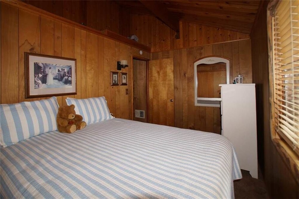 객실 (The Cozy Bear Inn - 2 Bdrm, 1 Bath)