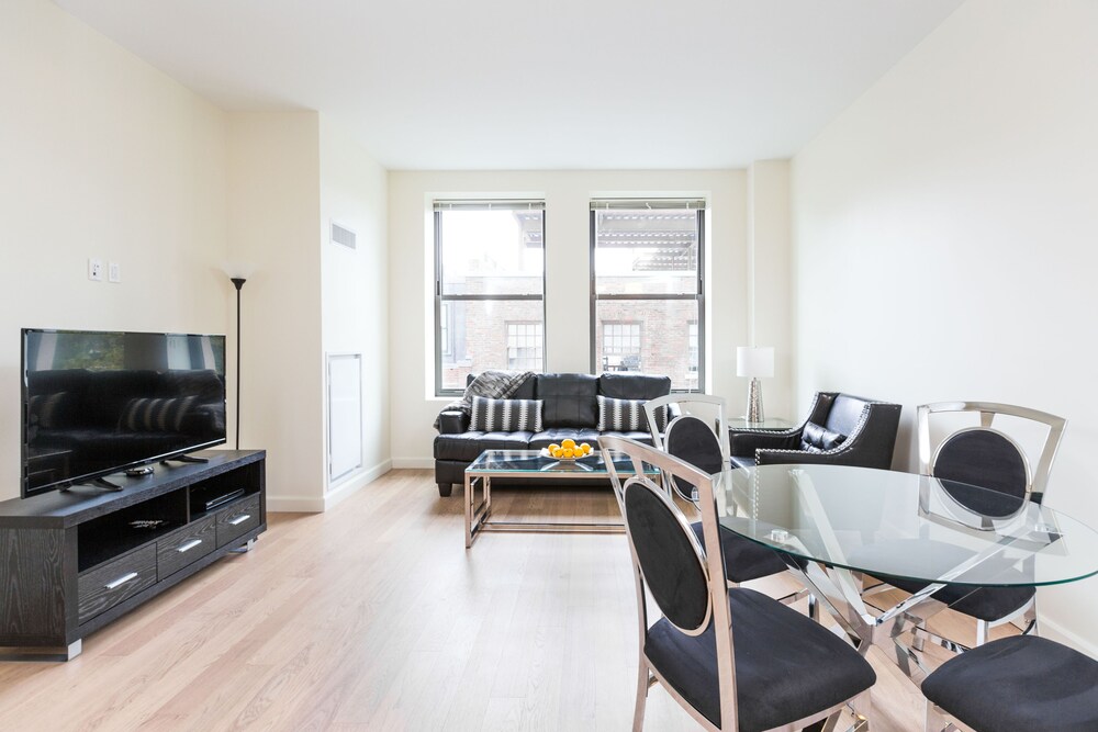 Apartment, 1 Bedroom - Living Room