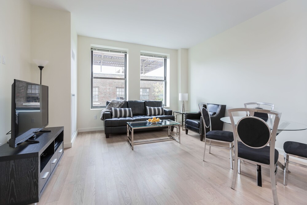 Apartment, 1 Bedroom - Living Room