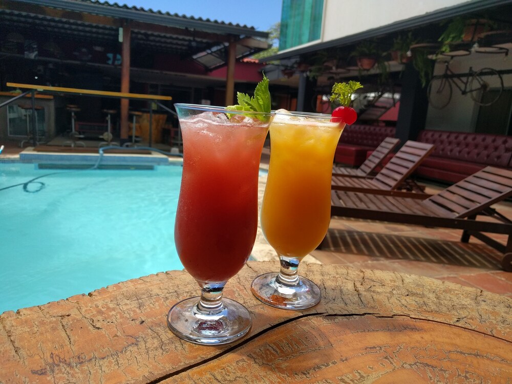 Poolside Bar