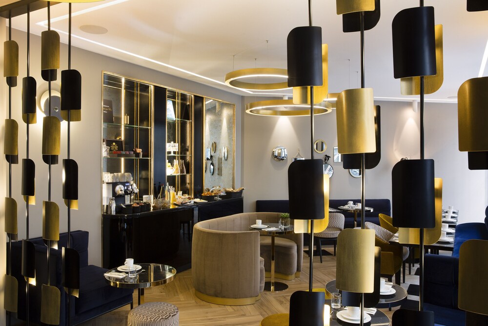 Salle de petit-déjeuner