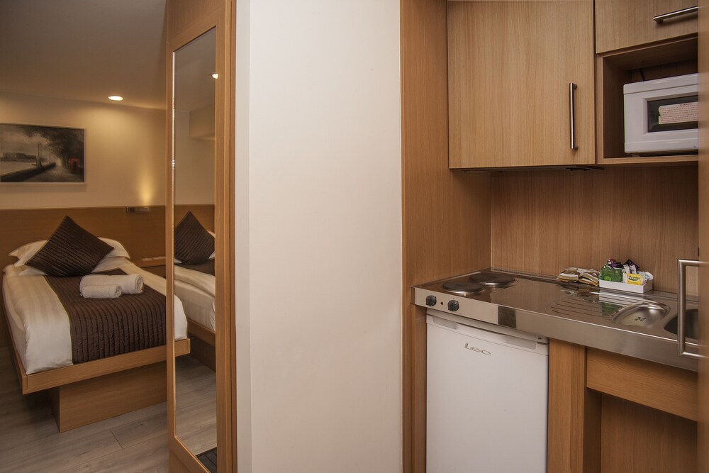 Multiple Beds Family Room - In-Room Kitchen