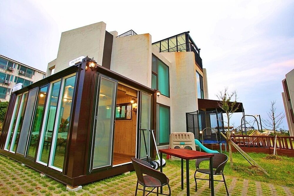 테라스/파티오 (Jeju Sorang- Barbecue Package Room)