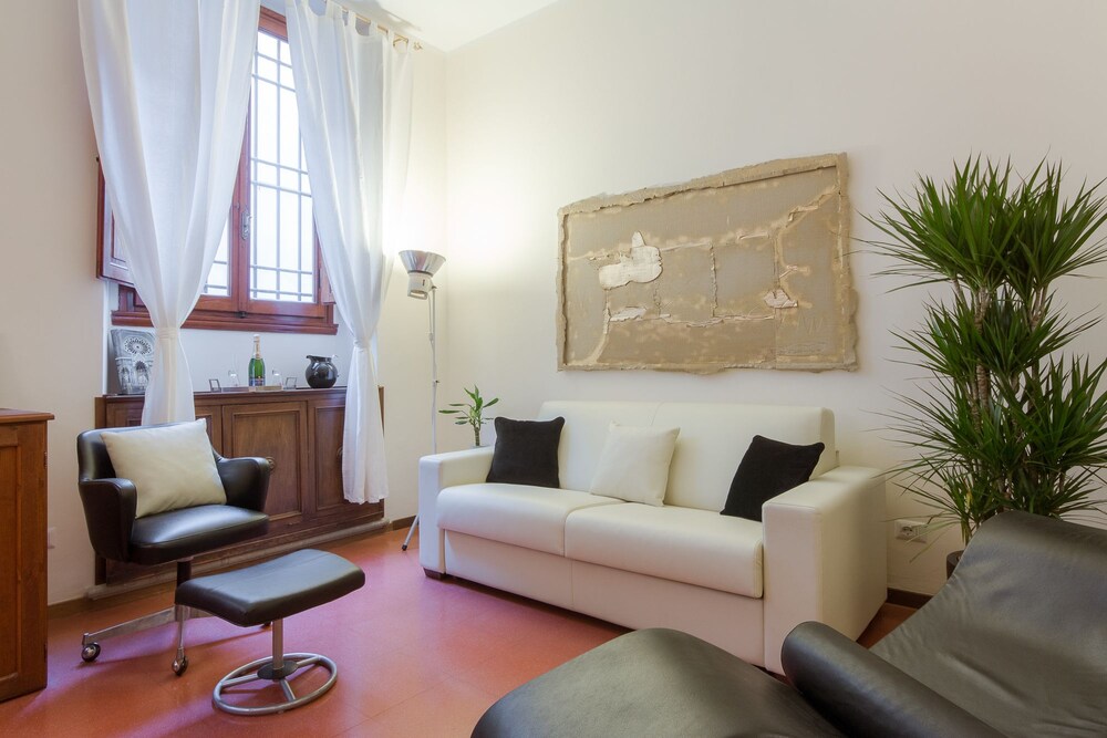 Exclusive House, 1 Queen Bed with Sofa bed, Kitchenette (Location: Via Ricasoli, 45) - Guestroom