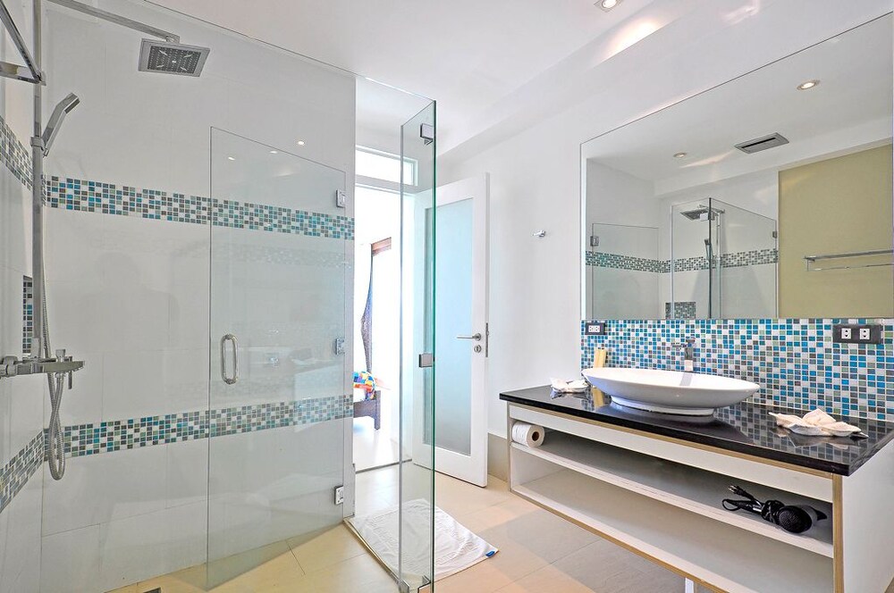욕실 (Batangas, 2 Bedrooms, Balcony, Sea View)