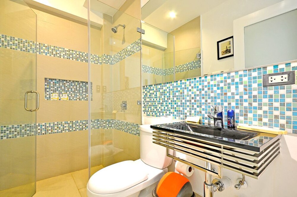 욕실 (Batangas, 2 Bedrooms, Balcony, Sea View)