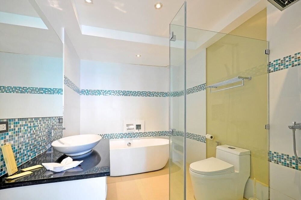 욕실 (Batangas, 2 Bedrooms, Balcony, Sea View)