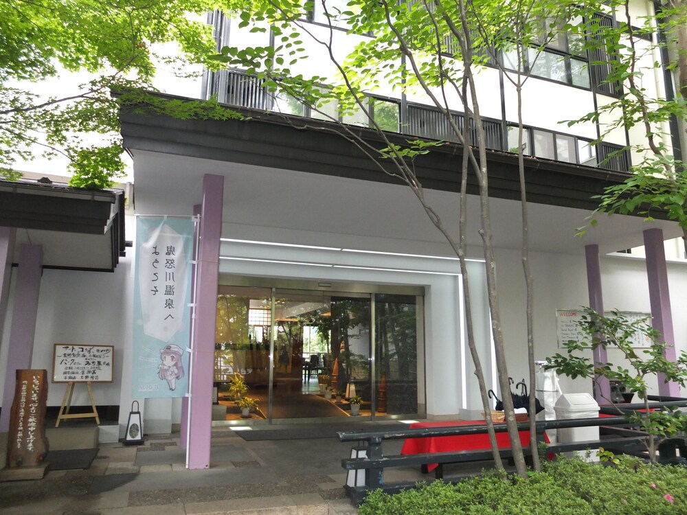 ホテルの外観 (正面)