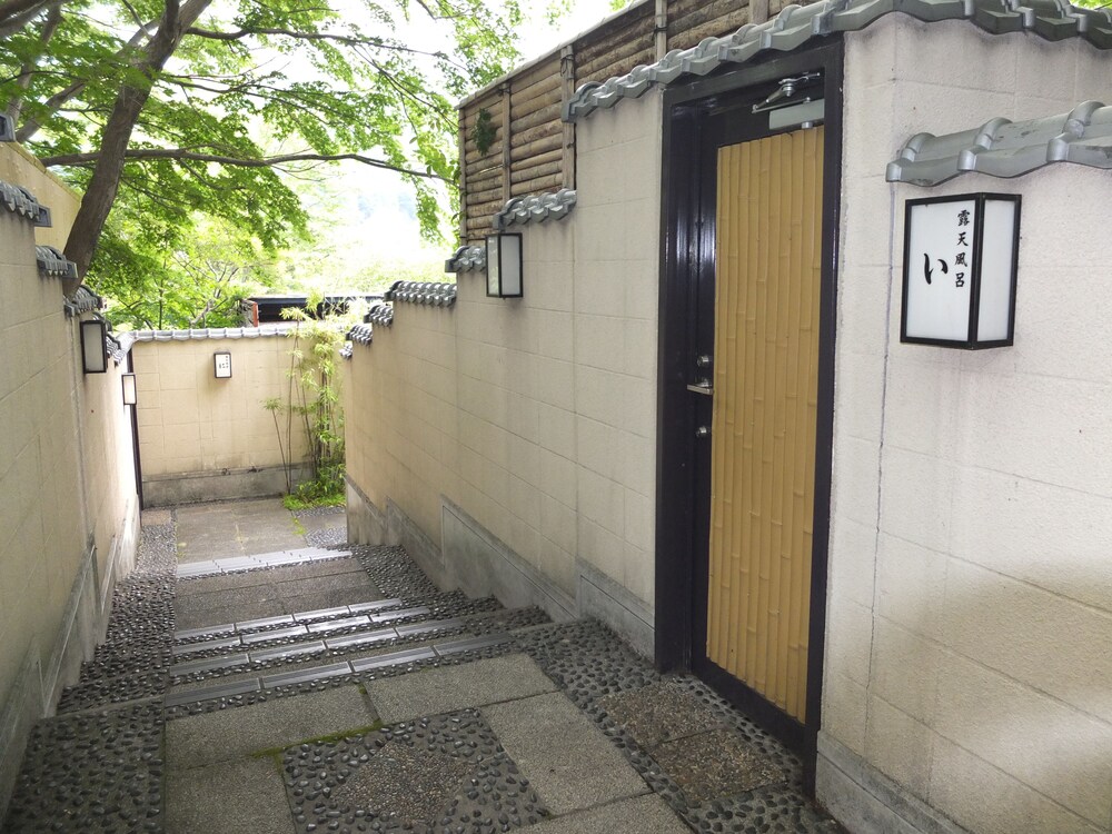 屋外スパ浴槽