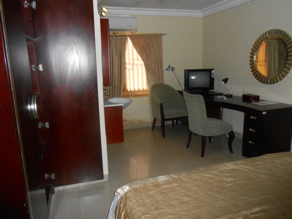 Guestroom